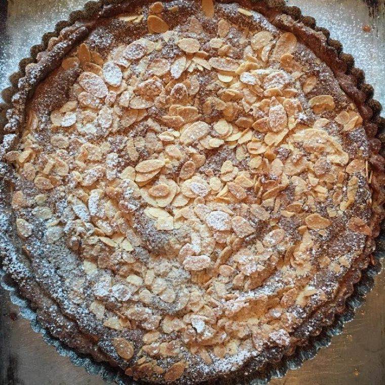 Tarte aux amandes préparée par Pro'G Traiteur